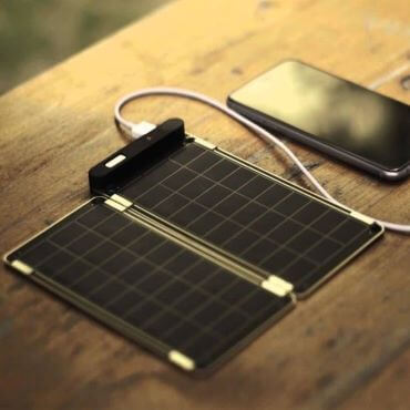 Solar Paper, um dos melhores e mais leves carregadores solares do mercado