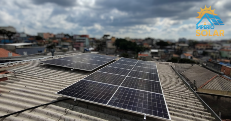 Sistema Solar Residencial em Vila Brasilina – SP | 5,4 kWp com Microinversores Hoymiles