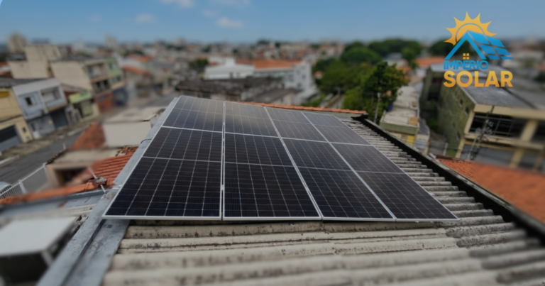 Cansada das faturas altas da Enel, a cliente investiu R$ 15.800 em tecnologia solar de ponta para sua casa na Vila Gustavo e derrubou a conta de luz.