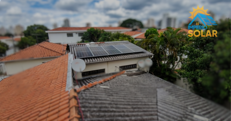 Cansado dos aumentos da Enel? Mostramos na prática como 8 painéis solares resolveram o problema de uma residência na Vila Alexandria.