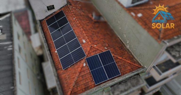 Descubra como essa residência em Santana (SP) zerou a dor de cabeça com a conta de luz gerando a própria energia limpa.