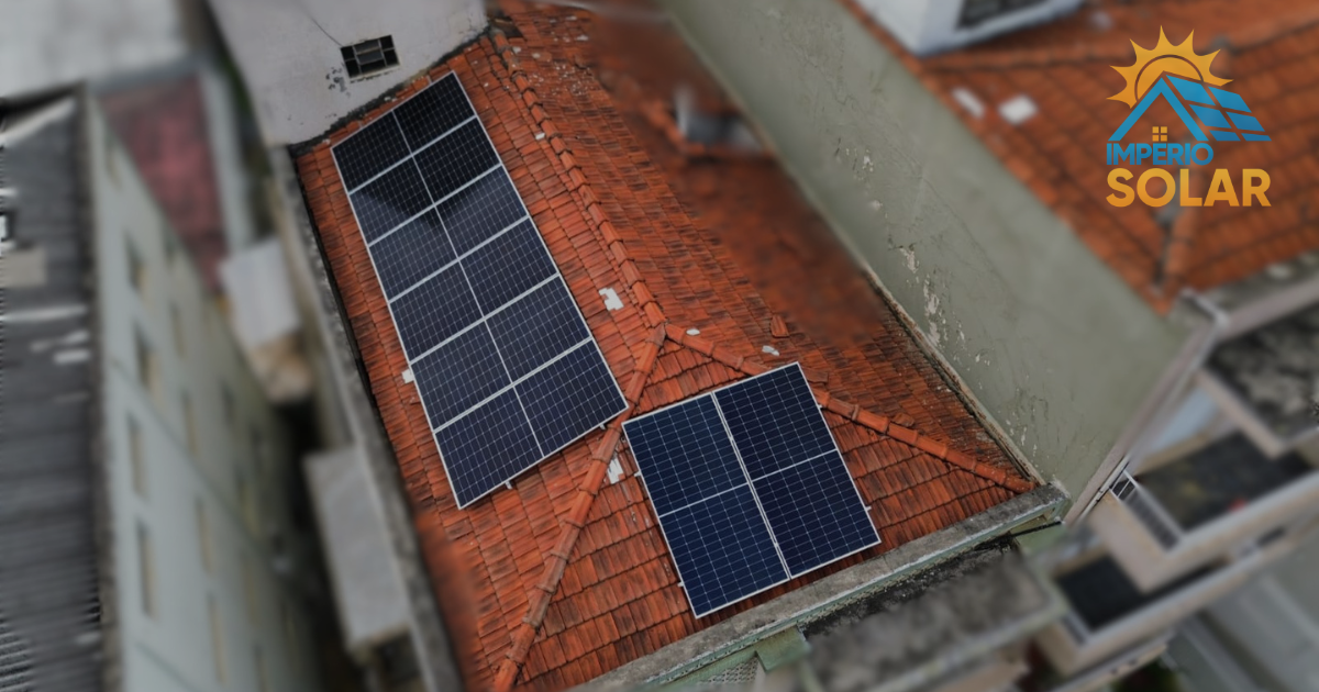 Descubra como essa residência em Santana (SP) zerou a dor de cabeça com a conta de luz gerando a própria energia limpa.