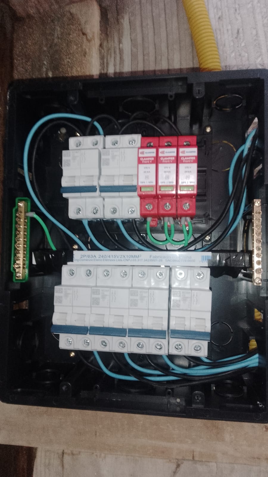Quadro elétrico dos Disjuntores e proteções